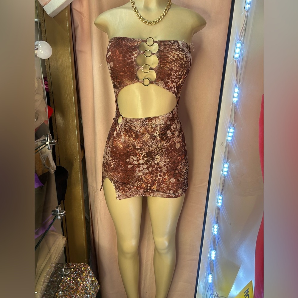 SUPER SEXY   M Snake Print Cutout Mini Dress with Ring Detail